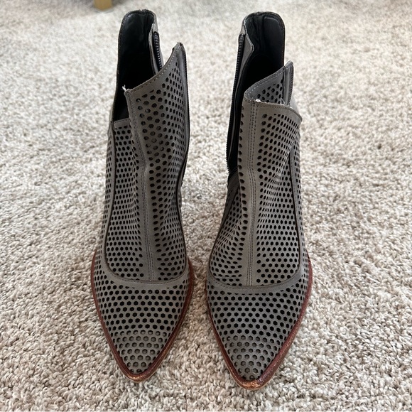 Vince Camuto vented grey heeled booties, size 7.5 - Picture 7 of 9